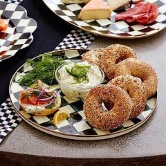 COURTLY CHECK ENAMEL ROUND TRAY 89269-40