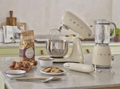 Smeg Full Cream Hamur Karıştırma Makinesi Smf03Creu 500.01.01.8235