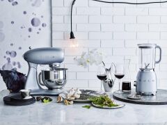 Smeg Hamur Karıştırma Makinesi Silver Smf02Sveu 500.01.01.6851