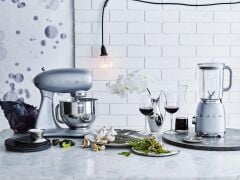 Smeg Hamur Karıştırma Makinesi Silver Smf02Sveu 500.01.01.6851