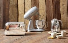 Smeg Hamur Karıştırma Makinesi Silver Smf02Sveu 500.01.01.6851